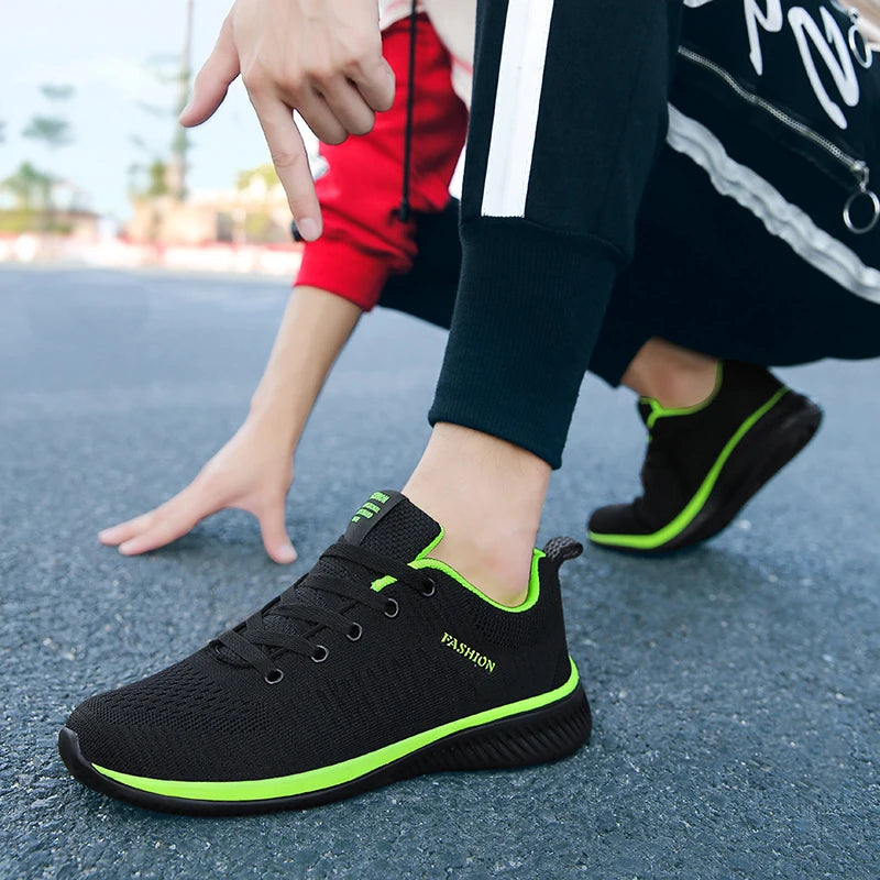 Splicing Color Flexible Sneakers     - VONVEX