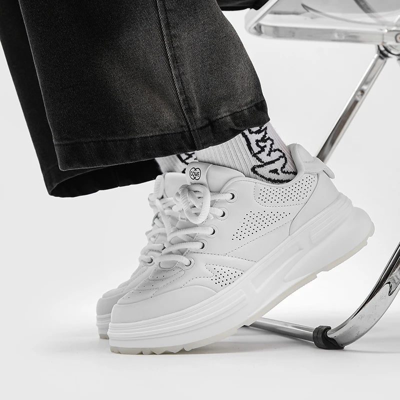 Light Stride Casual Sneakers     - VONVEX