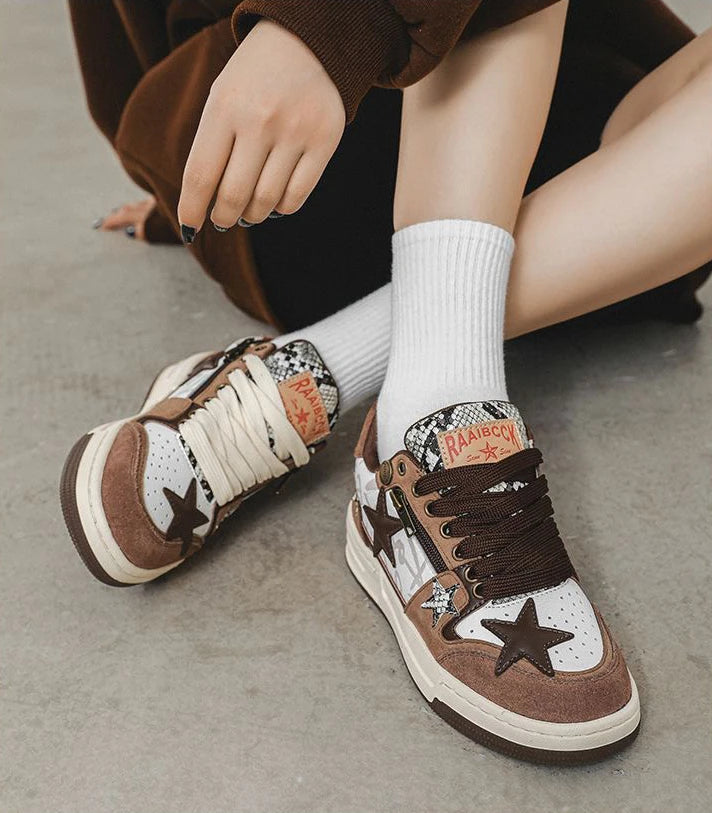 Brown Star Sneakers     - VONVEX