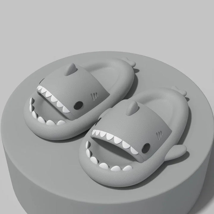 Shark Slippers     - VONVEX