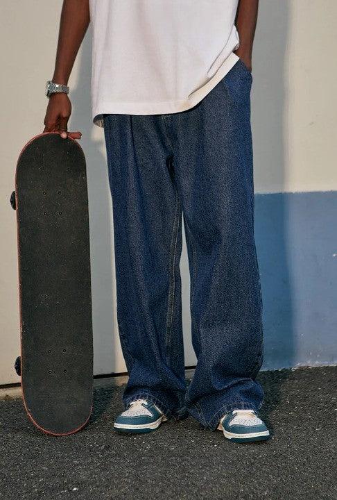 Retro Washed Straight Denim Leg Jeans     - VONVEX